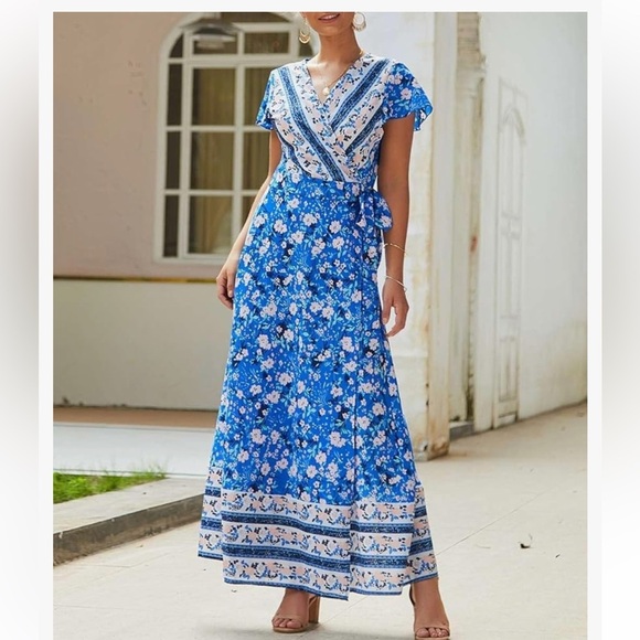 Chic Blue Floral Wrap Maxi Dress - Picture 1 of 7